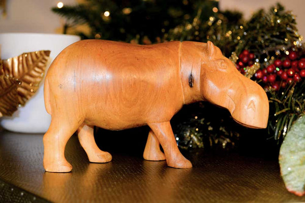 Size medium: Authentic Vintage Hand Carved Teak Wood 'Hippo' Figurine from Kenya